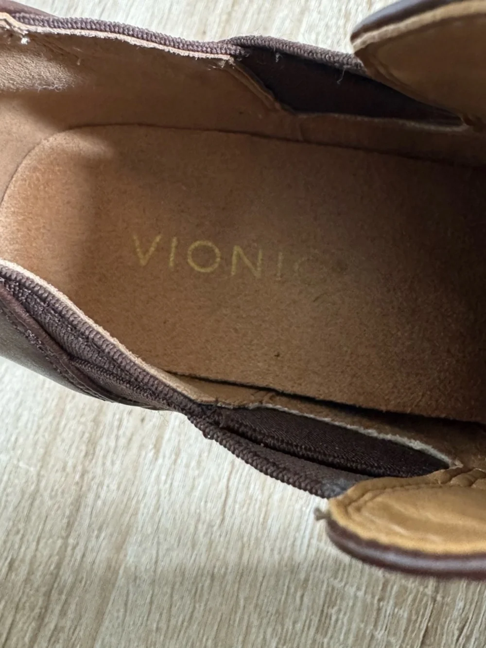 Vionic Belmont Women Size 8.5 Dark Brown Leather Ankle Booties